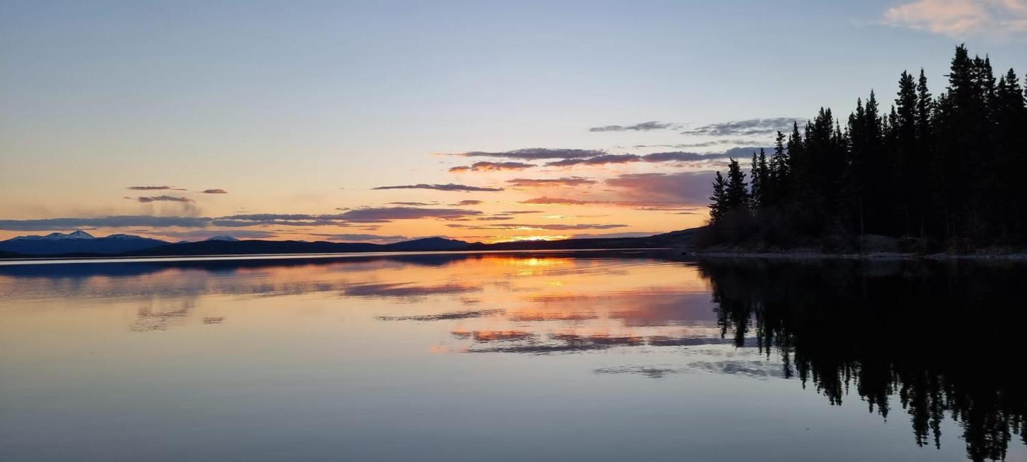 Little Atlin Lodge Tagish Eksteriør billede