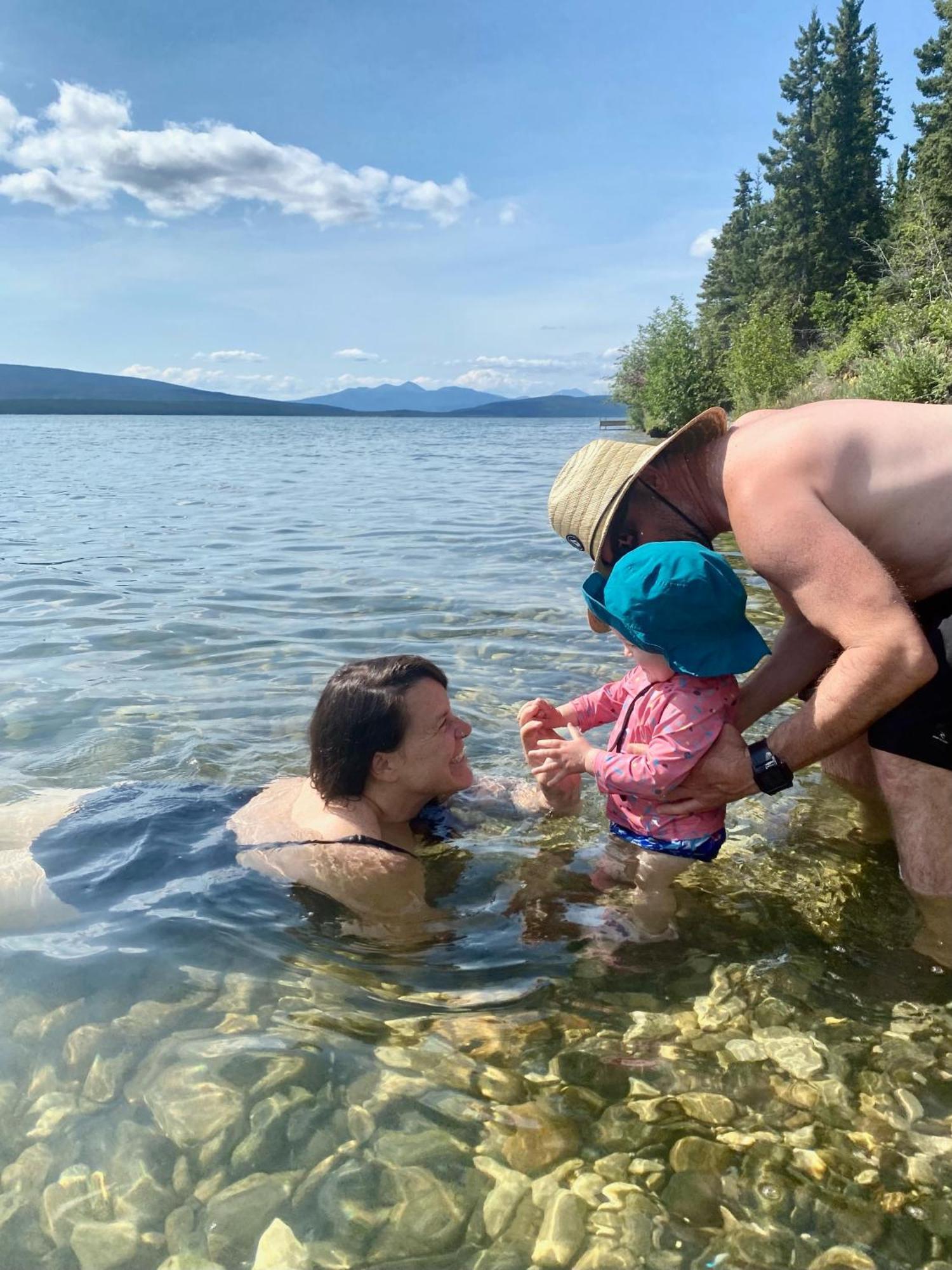 Little Atlin Lodge Tagish Eksteriør billede